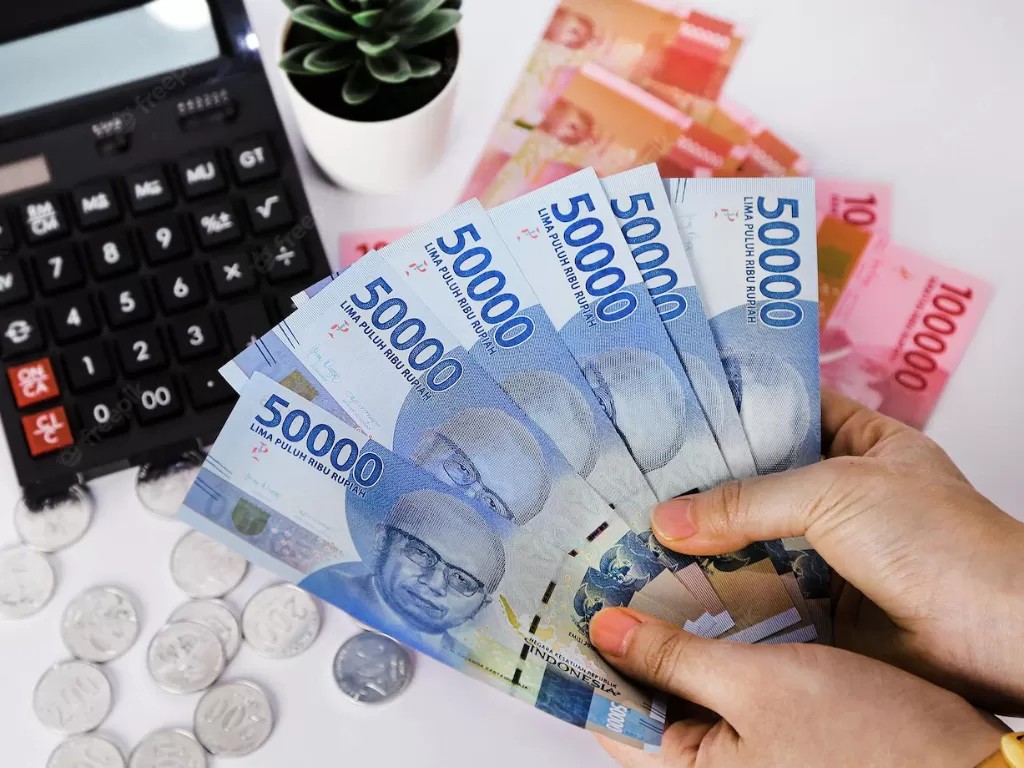 Pentingnya Literasi Finansial Dalam Pengambilan Keputusan Keuangan