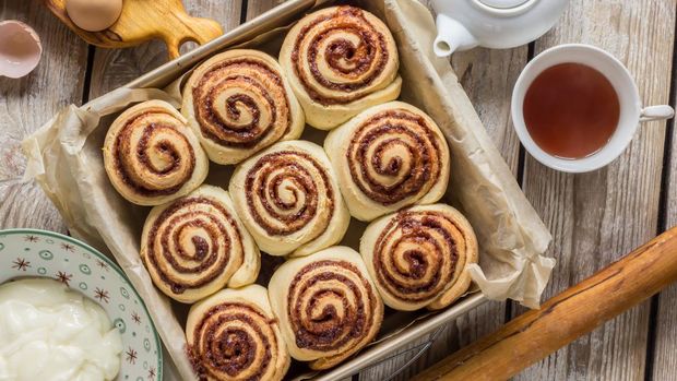 Cinnamon Roll Cake Yang Lembut Dan Manis Di Rumah