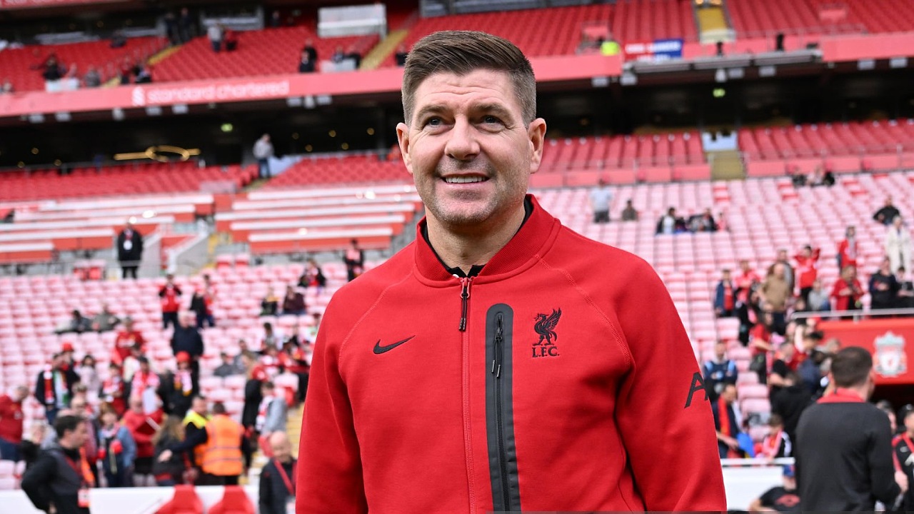 Steven Gerrard Kritik Generasi Emas Inggris: Ego Terlalu Besar