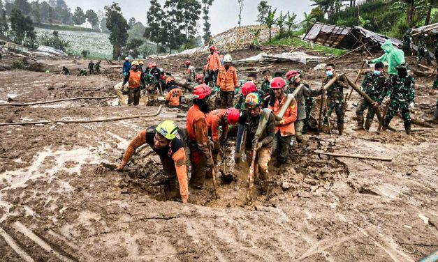 Ada Jenazah Di Luar Data 80 Korban Hilang Longsor Cisarua