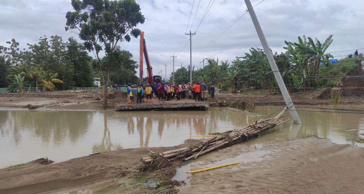 Target Mudik: Proyek Cor Jalan Putus Di Demak Terus Di Kebut