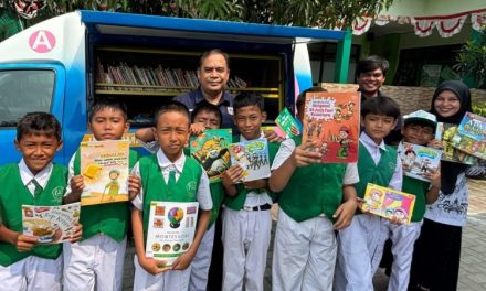 Bukan Sekadar Buku, Perpustakaan Keliling Bikin Siswa Ketagihan