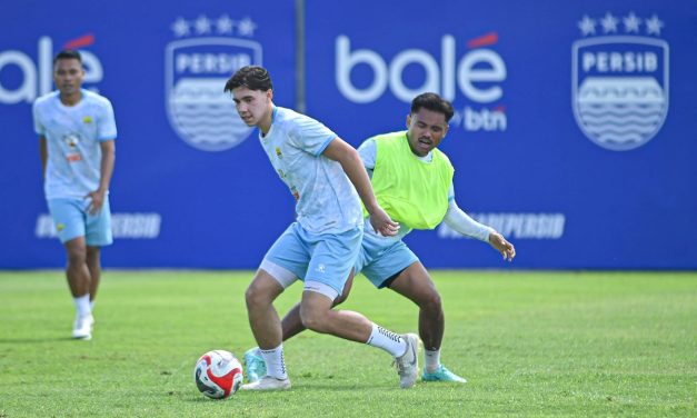 Dion Markx Datang! Ini Profil Bek Yang Kini Bela Persib