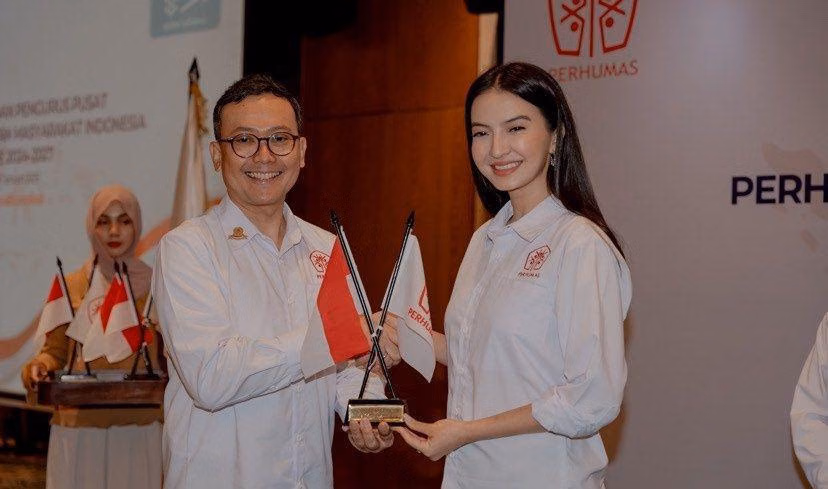 Kejutan Baru! Raline Shah Kini Resmi Jabat Stafsus Komdigi