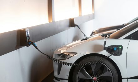 Startup Teknologi Indonesia Kembangkan Mobil Listrik Berbasis AI