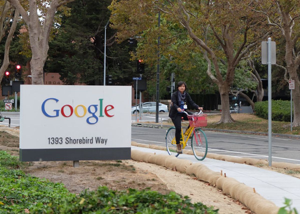 Demi Varun Mohan & AI, Google Gelontorkan Dana Rp39 Triliun