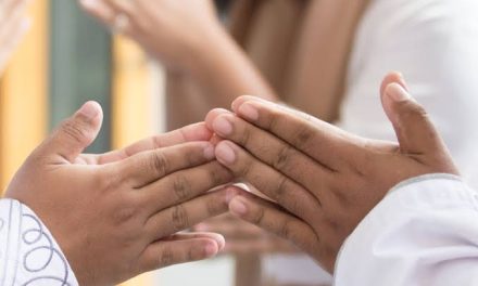 4 Tips Memaafkan Demi Ketenangan Sosokmu Sendiri