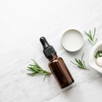 Bukan Cuma Harum, Ini Efek Parfum dalam Skincare-mu
