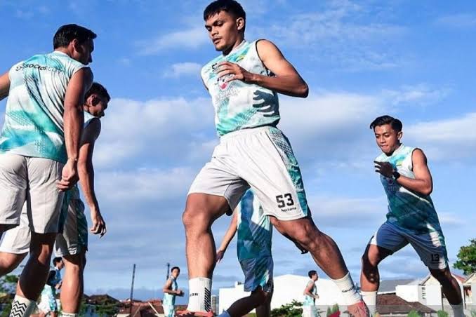 Tambah Amunisi, Arema FC Incar Dua Bek Milik Persija